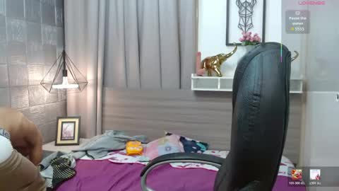 Snapshot of jdwhite18 chatting on 05/18/26, 03:13 jdwhite18 online show from 05/18/26, 03:13