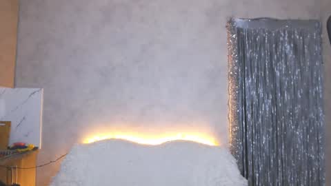 Snapshot of jealousangel chatting on 01/01/25, 08:13 Angel online show from 01/01/25, 08:13