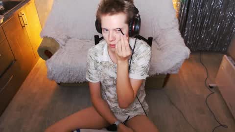 Snapshot of jealousangel chatting on 01/27/25, 03:04 Angel online show from 01/27/25, 03:04