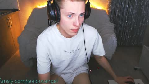 Snapshot of jealousangel chatting on 02/07/25, 03:30 Angel online show from 02/07/25, 03:30