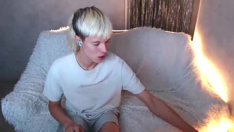 Snapshot of jealousangel chatting on 11/17/25, 01:00 Angel online show from 11/17/25, 01:00