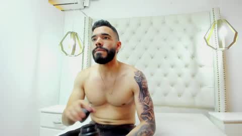 JEAN online show from 04/01/26, 07:33