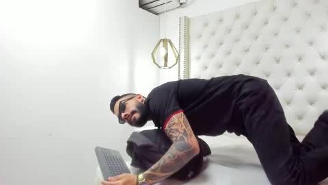 JEAN online show from 04/02/26, 08:17