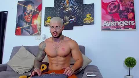 Snapshot of jean_lopez chatting on 12/29/24, 11:29 Jean axelcrow Modelo Independiente online show from 12/29/24, 11:29