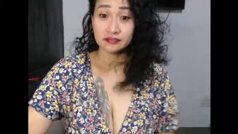 Snapshot of jeanerous_heart chatting on 06/25/26, 01:38 Jean online show from 06/25/26, 01:38