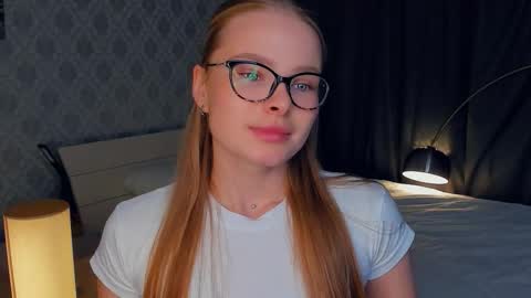 Snapshot of jeanicecoult chatting on 10/16/25, 07:09 Jenny online show from 10/16/25, 07:09