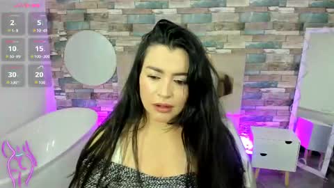JEANNETTE online show from 06/18/26, 02:56