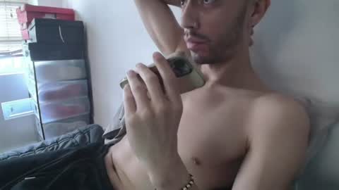 Snapshot of jeanpierbello7 chatting on 06/22/26, 09:45 jean pier bello Silva online show from 06/22/26, 09:45