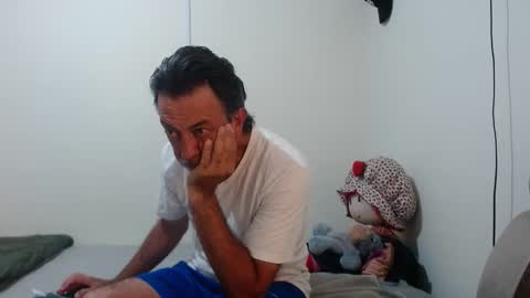 jeans_and_emma online show from 04/03/26, 01:14