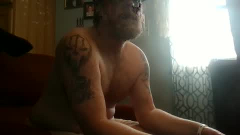 jearnold44 online show from 03/03/25, 01:20