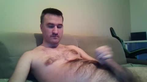 Snapshot of jebeni18 chatting on 03/05/25, 05:29 somefucker6666 online show from 03/05/25, 05:29