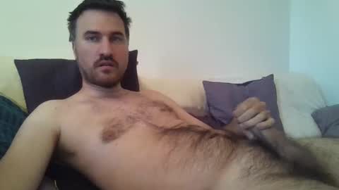 Snapshot of jebeni18 chatting on 09/25/25, 03:05 somefucker6666 online show from 09/25/25, 03:05