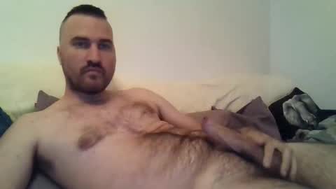 Snapshot of jebeni18 chatting on 09/29/25, 03:28 somefucker6666 online show from 09/29/25, 03:28