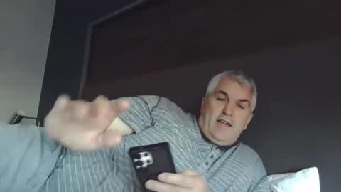 dadbody71 online show from 12/21/24, 06:34