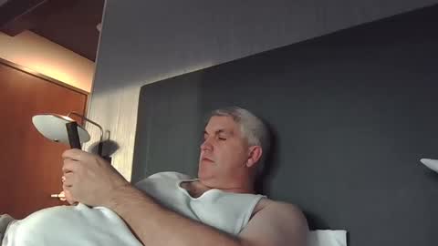 dadbody71 online show from 02/15/25, 11:36