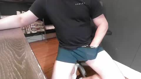 jedge4404 online show from 02/05/25, 08:14