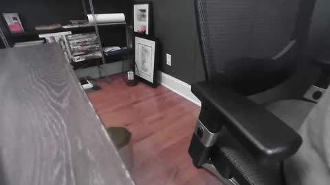 jedge4404 online show from 10/15/25, 02:39