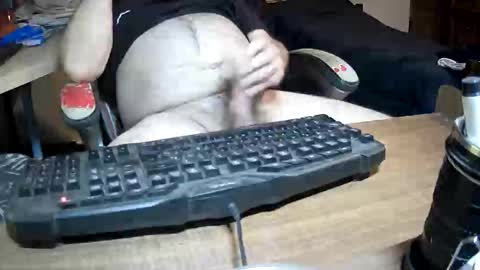 Snapshot of jeff_401962 chatting on 05/14/26, 11:00 jeff_401962 online show from 05/14/26, 11:00