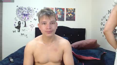 Snapshot of jeff_and_jade chatting on 12/15/24, 11:23 jeff and jade online show from 12/15/24, 11:23