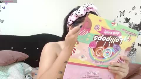 Snapshot of jeff_and_jade chatting on 09/14/25, 11:42 jeff and jade online show from 09/14/25, 11:42