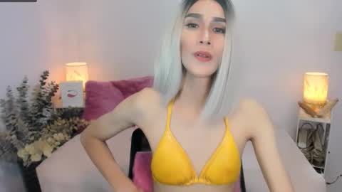 Lexie online show from 10/18/25, 05:46