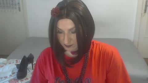 Snapshot of jellena87 chatting on 06/21/26, 05:15 Jellena online show from 06/21/26, 05:15