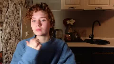 Snapshot of jelly_cherry chatting on 04/11/26, 09:19 Emily online show from 04/11/26, 09:19