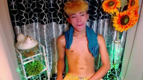 Snapshot of jemart_urnaughtboy chatting on 06/19/26, 01:04 jemart_urnaughtboy online show from 06/19/26, 01:04
