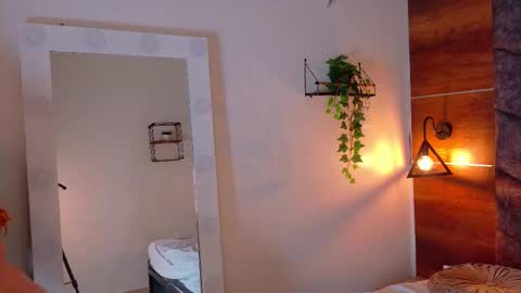 Jena  online show from 10/23/25, 02:49