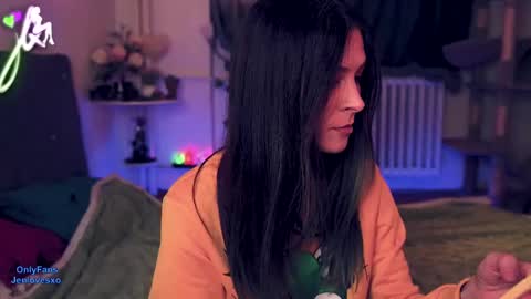 Snapshot of jeniferlovex chatting on 02/09/25, 08:13 jeniferlovex online show from 02/09/25, 08:13