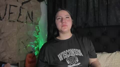 jeniferpowell_nm online show from 10/29/25, 09:38