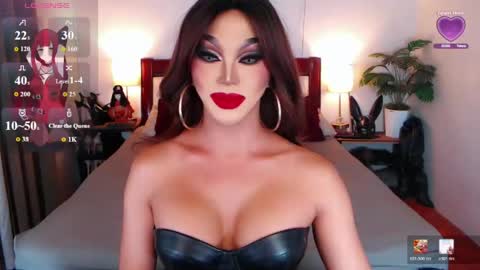 Snapshot of jenifers_body chatting on 04/26/26, 06:27 Queen Jenifer online show from 04/26/26, 06:27