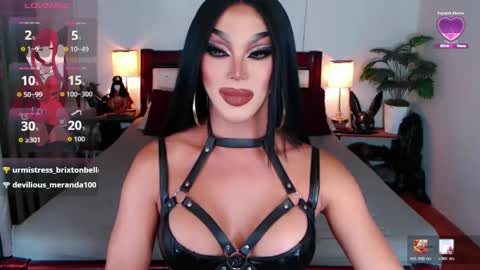 Snapshot of jenifers_body chatting on 04/27/26, 08:29 Queen Jenifer online show from 04/27/26, 08:29