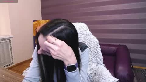 Kira online show from 04/20/26, 07:11