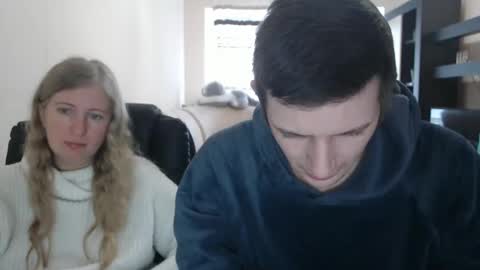 JenisAndPeter online show from 03/04/25, 08:46