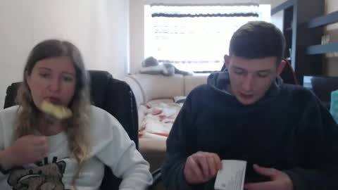 JenisAndPeter online show from 03/12/25, 09:23