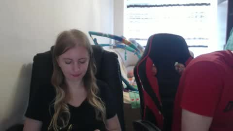 JenisAndPeter online show from 09/23/25, 06:16