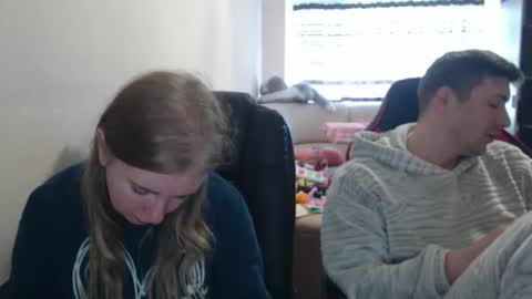 JenisAndPeter online show from 11/01/25, 07:54