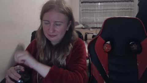 JenisAndPeter online show from 11/12/25, 06:30