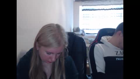 JenisAndPeter online show from 05/05/26, 07:27