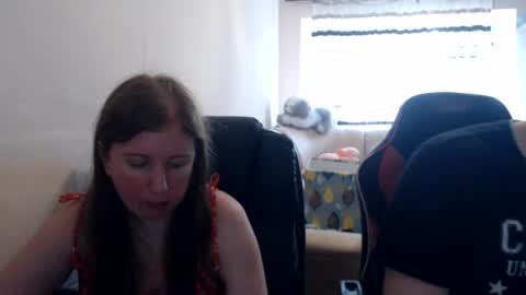 Snapshot of jenisandpeter chatting on 07/10/26, 08:18 JenisAndPeter online show from 07/10/26, 08:18