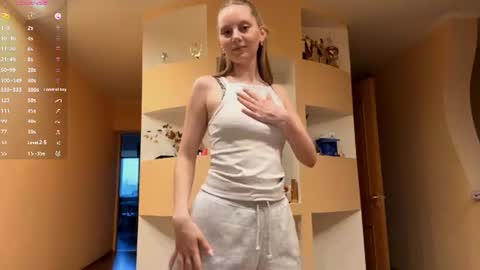 Jen online show from 06/30/26, 04:30