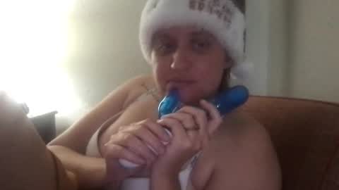 Snapshot of jenlovestotease chatting on 12/24/24, 08:27 love me for who i am...I have a pussy so i make the rules... online show from 12/24/24, 08:27