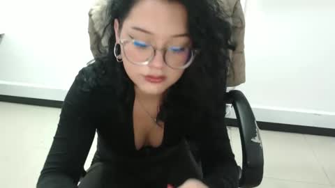 Snapshot of jenn_cg chatting on 09/18/25, 08:55 jenn online show from 09/18/25, 08:55