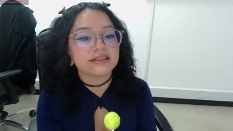 Snapshot of jenn_cg chatting on 10/07/25, 08:39 jenn online show from 10/07/25, 08:39