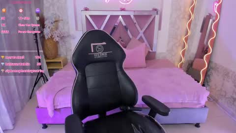 jenna_tay1 online show from 04/21/26, 01:42