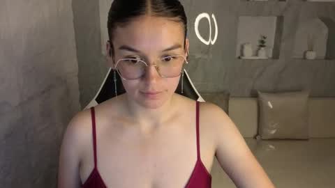 Snapshot of jenna_tx chatting on 10/16/25, 02:56 Online 800 to 1400 online show from 10/16/25, 02:56