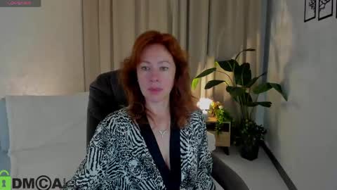 Snapshot of jennali1 chatting on 05/17/26, 03:59 Jenna online show from 05/17/26, 03:59
