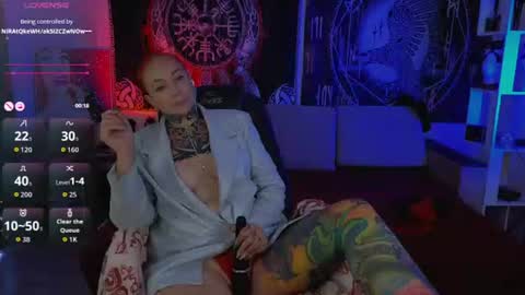 Snapshot of jennalovvee chatting on 07/19/26, 01:20 Mrs. Jenna online show from 07/19/26, 01:20