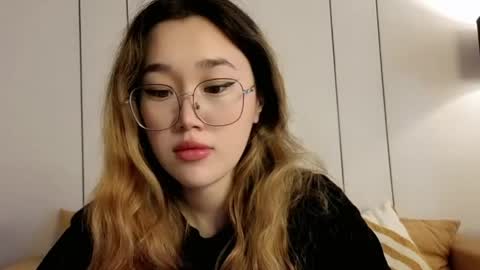 Snapshot of jennatyan chatting on 05/02/26, 04:17 JENNA online show from 05/02/26, 04:17
